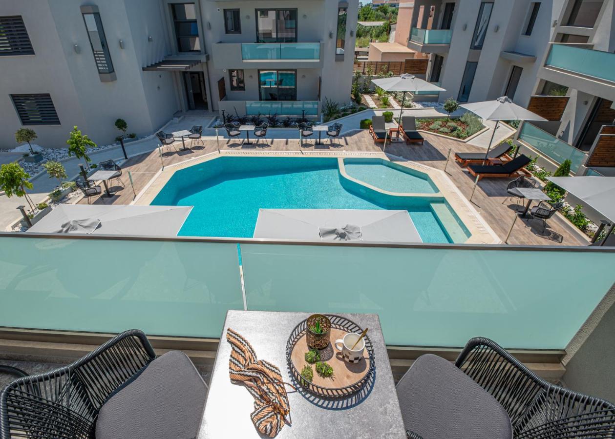 The Victoria Lefkada Aparthotel Bagian luar foto