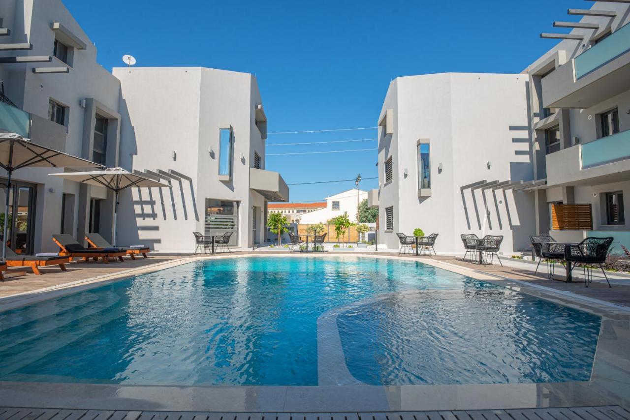 The Victoria Lefkada Aparthotel Bagian luar foto