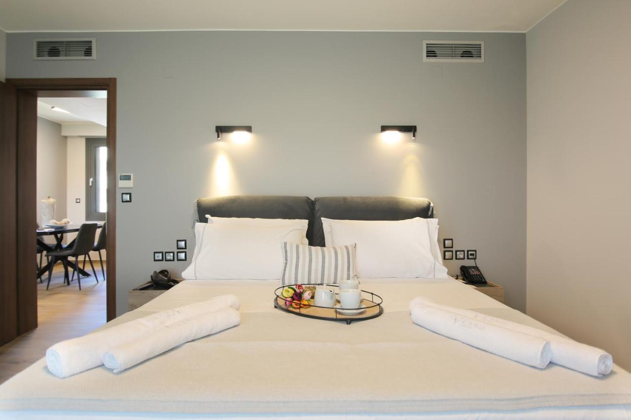 The Victoria Lefkada Aparthotel Bagian luar foto