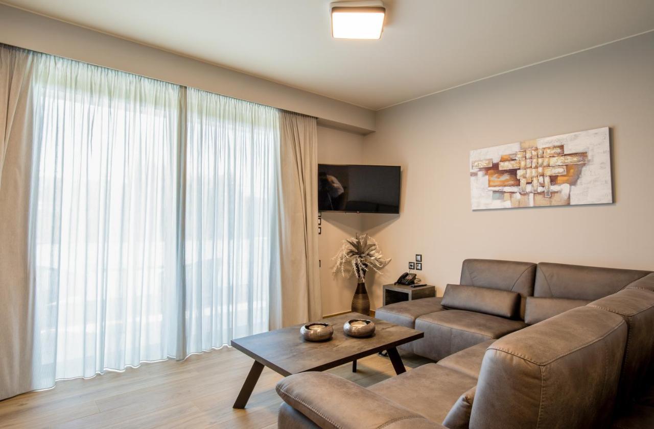The Victoria Lefkada Aparthotel Bagian luar foto